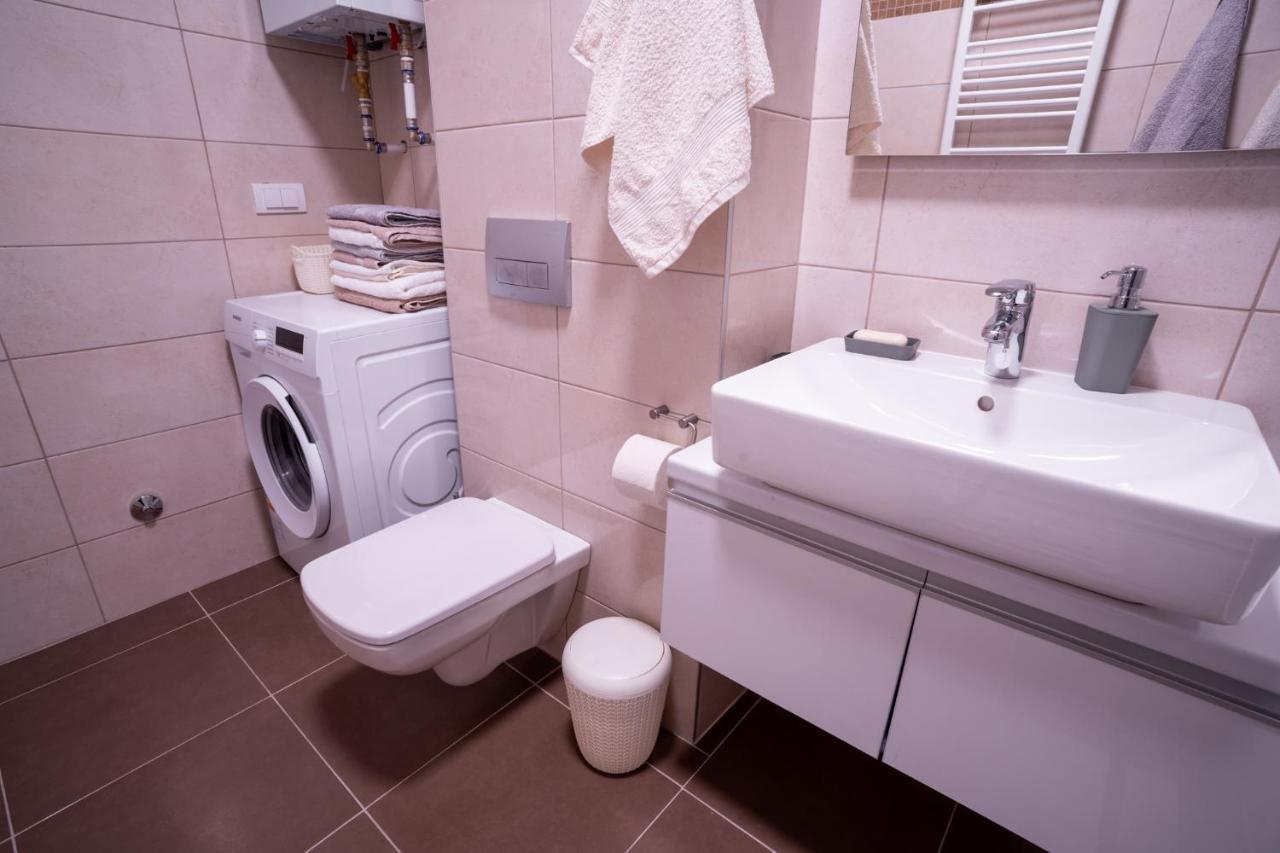 Apartman G8 Deluxe Pale Zewnętrze zdjęcie